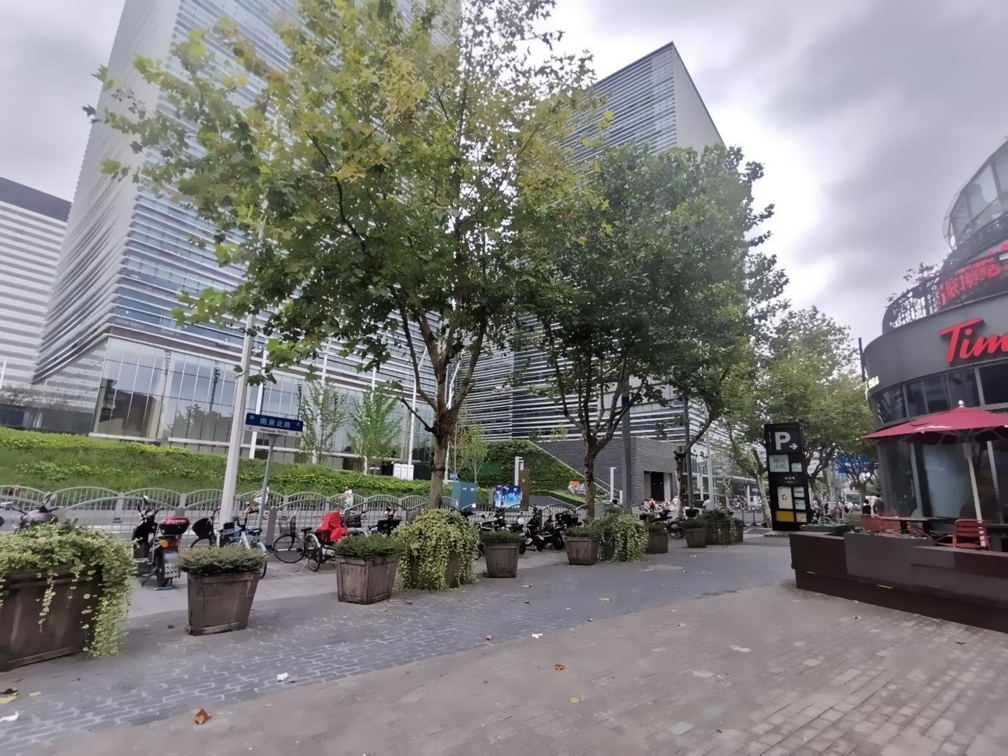 上海南泉北路商铺二手房房源图片