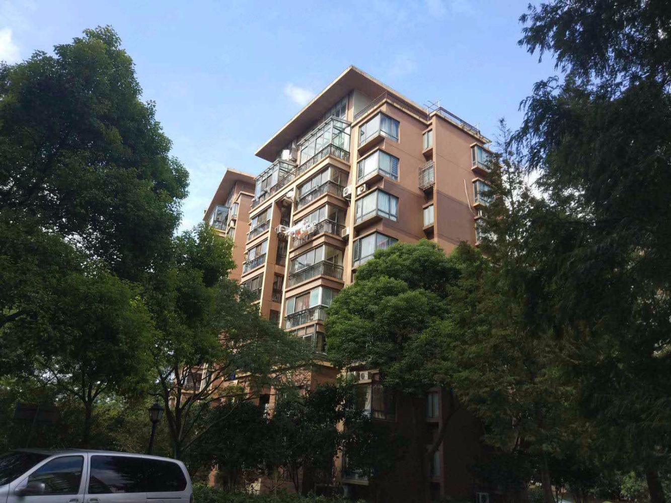 上海碧云新天地家园(二期)二手房房源图片