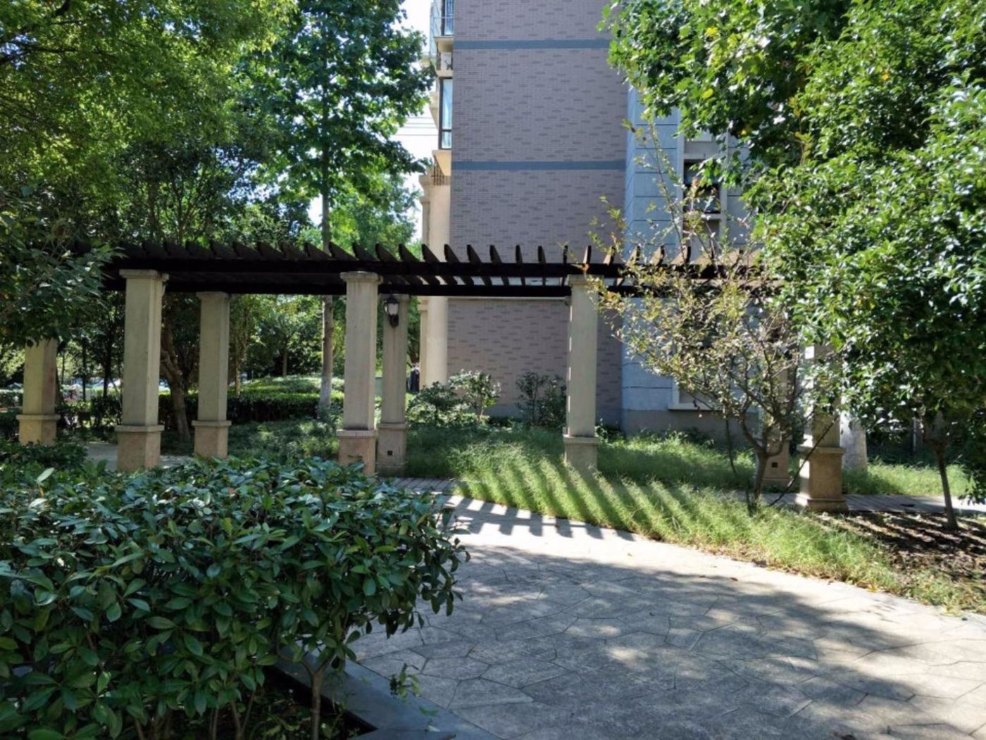 上海绿地金卫新家园(2208弄)二手房房源图片