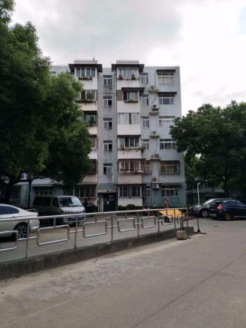 上海香山新村东北街坊二手房房源图片