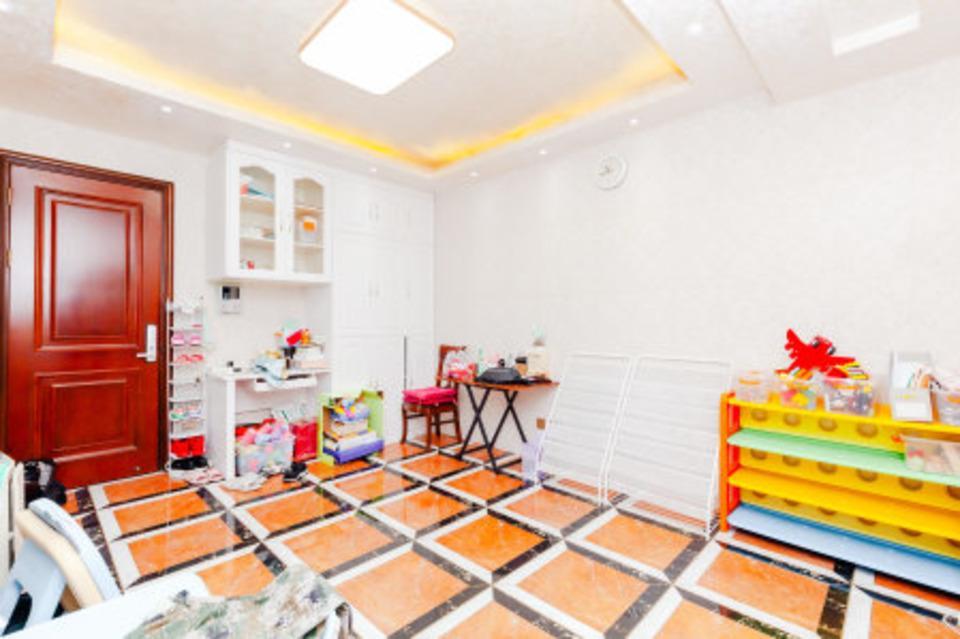 上海东鼎名人府邸二手房房源图片