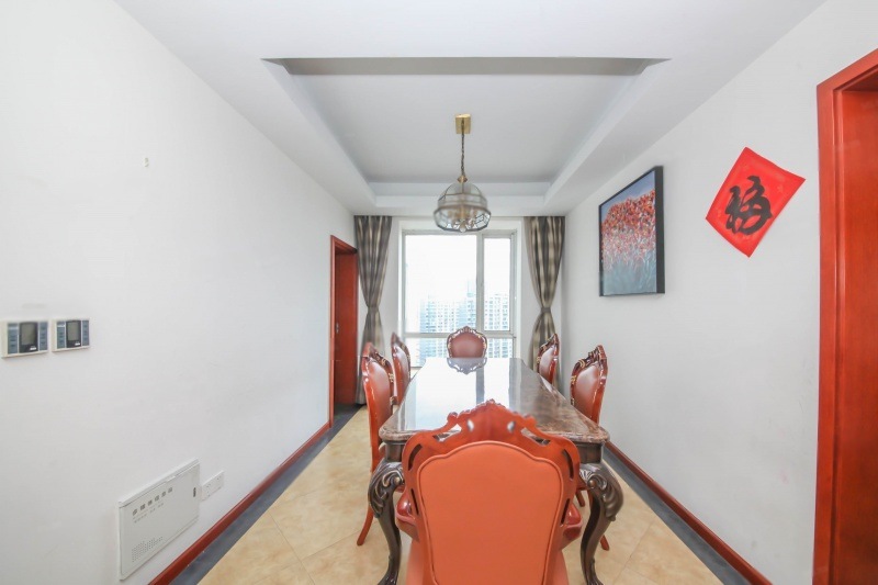 上海陆家嘴国际华城二手房房源图片