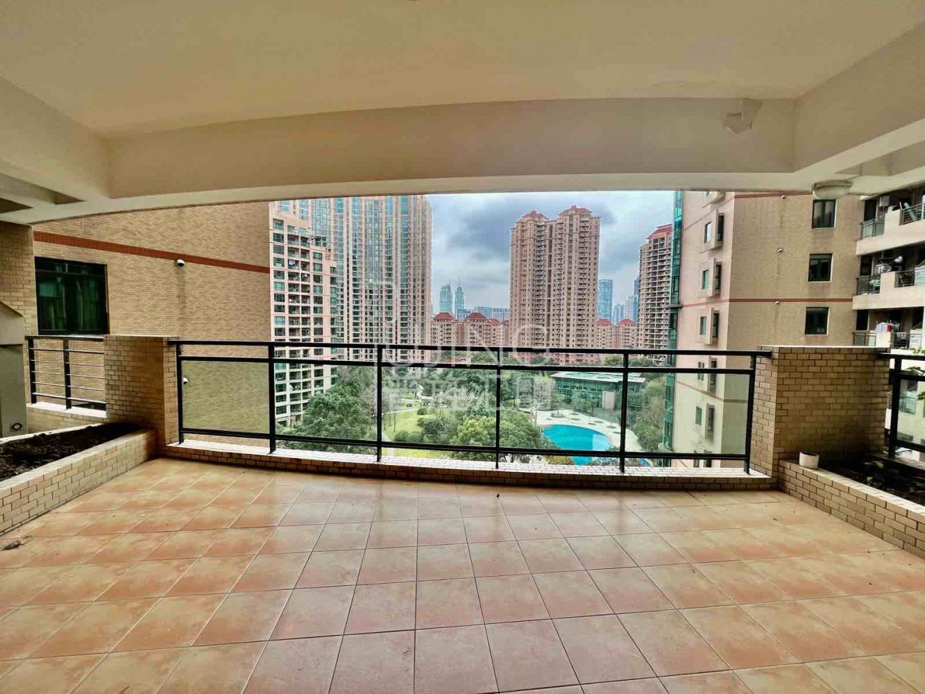 上海仁恒滨江园(三期)二手房房源图片