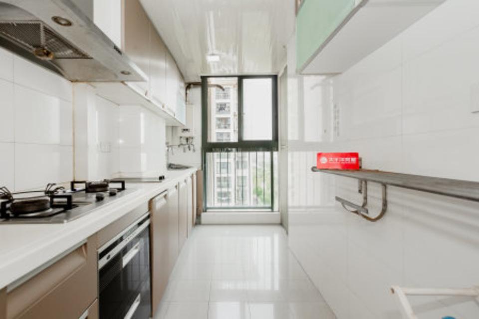 上海绿地崴廉公寓二手房房源图片