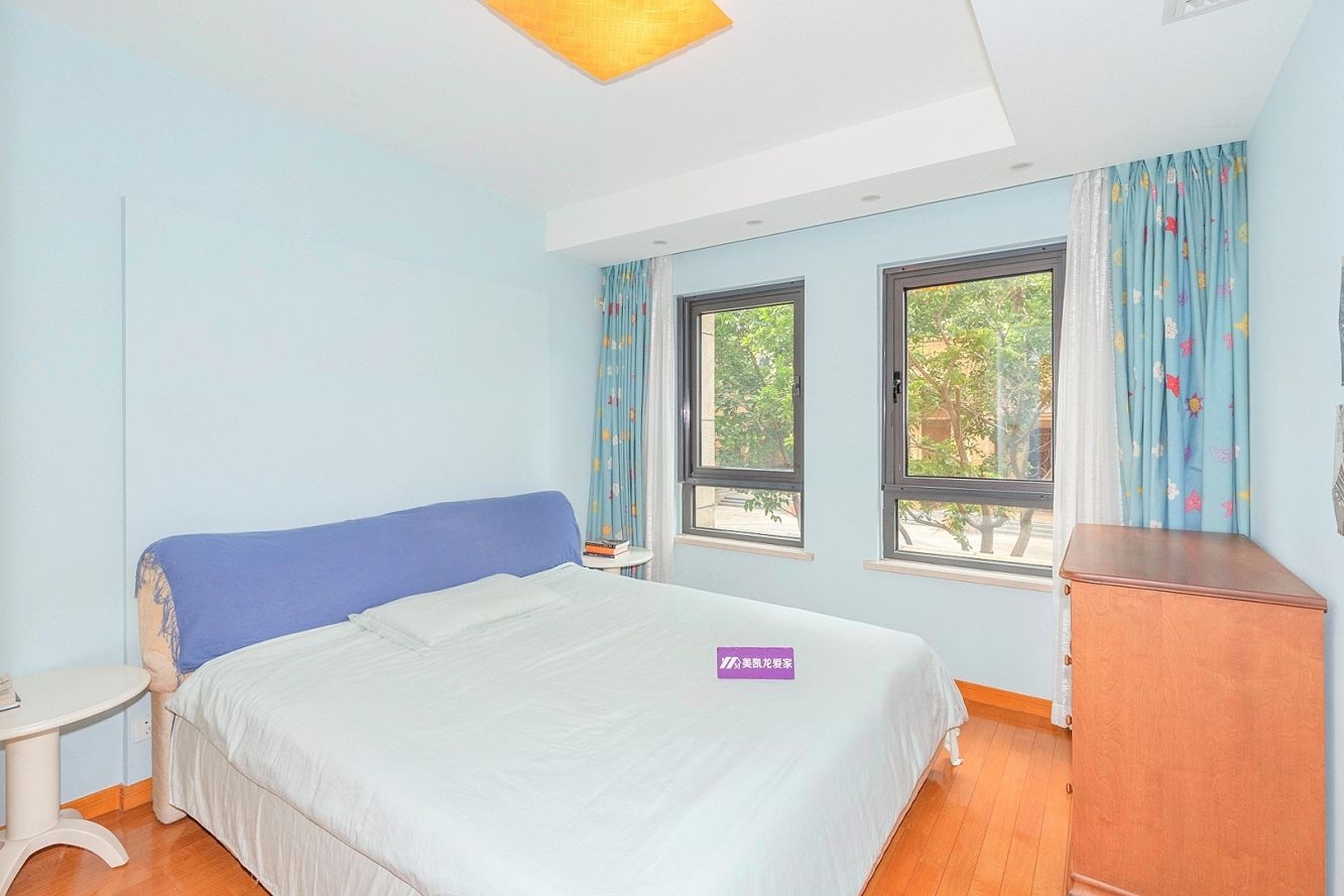 上海碧云国际社区晓园二手房房源图片