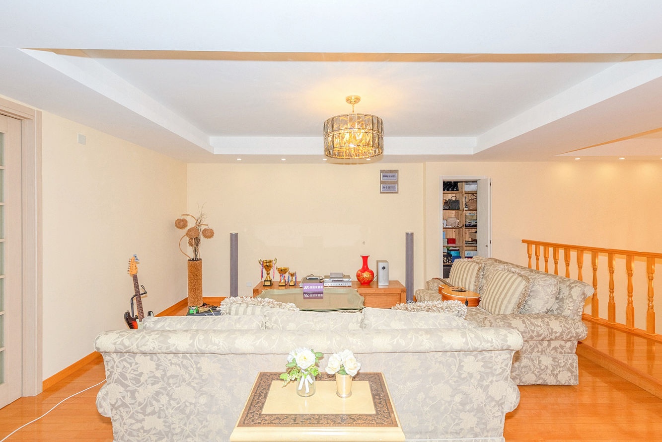 上海碧云国际社区晓园二手房房源图片