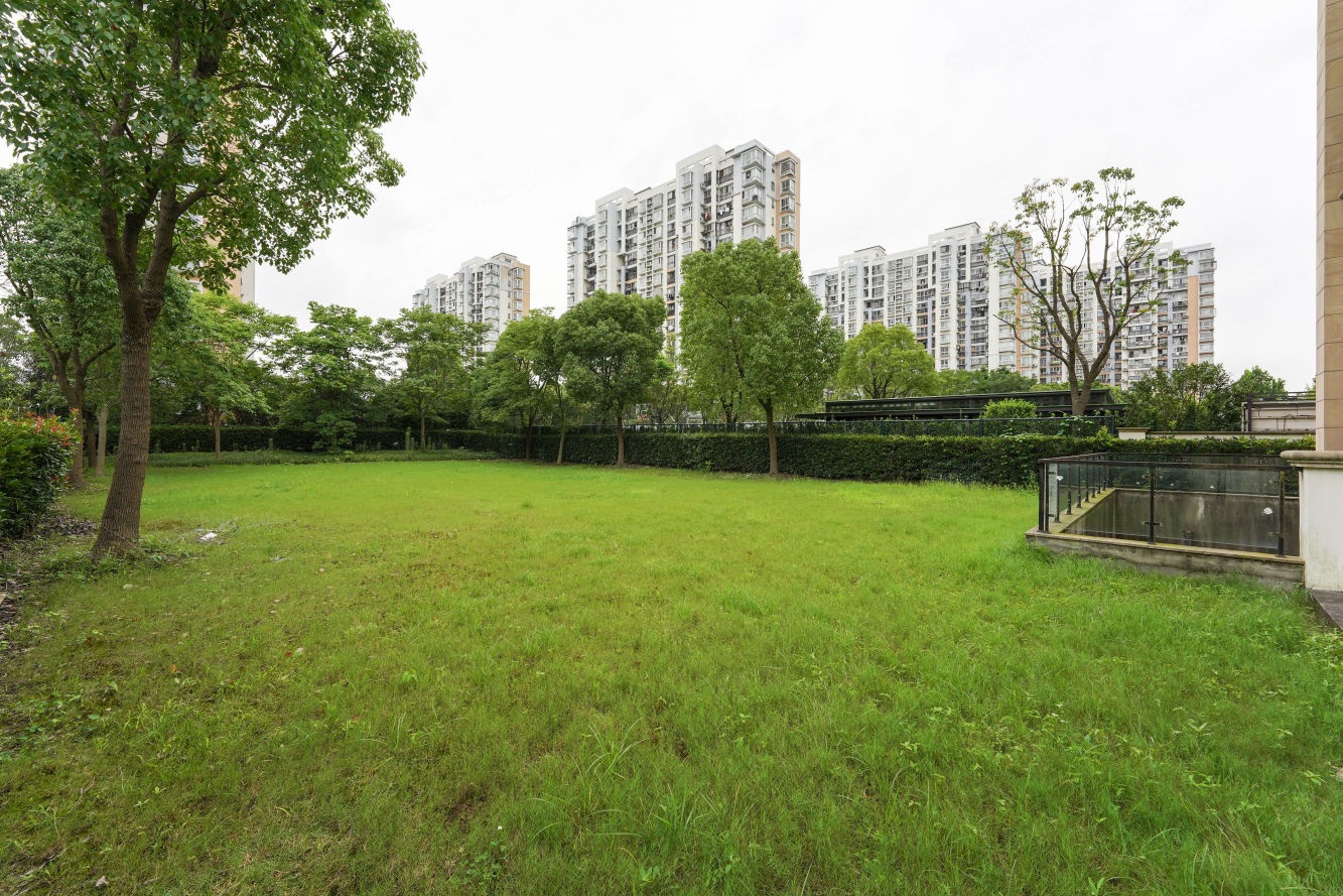 上海梵克雅堡别墅二手房房源图片