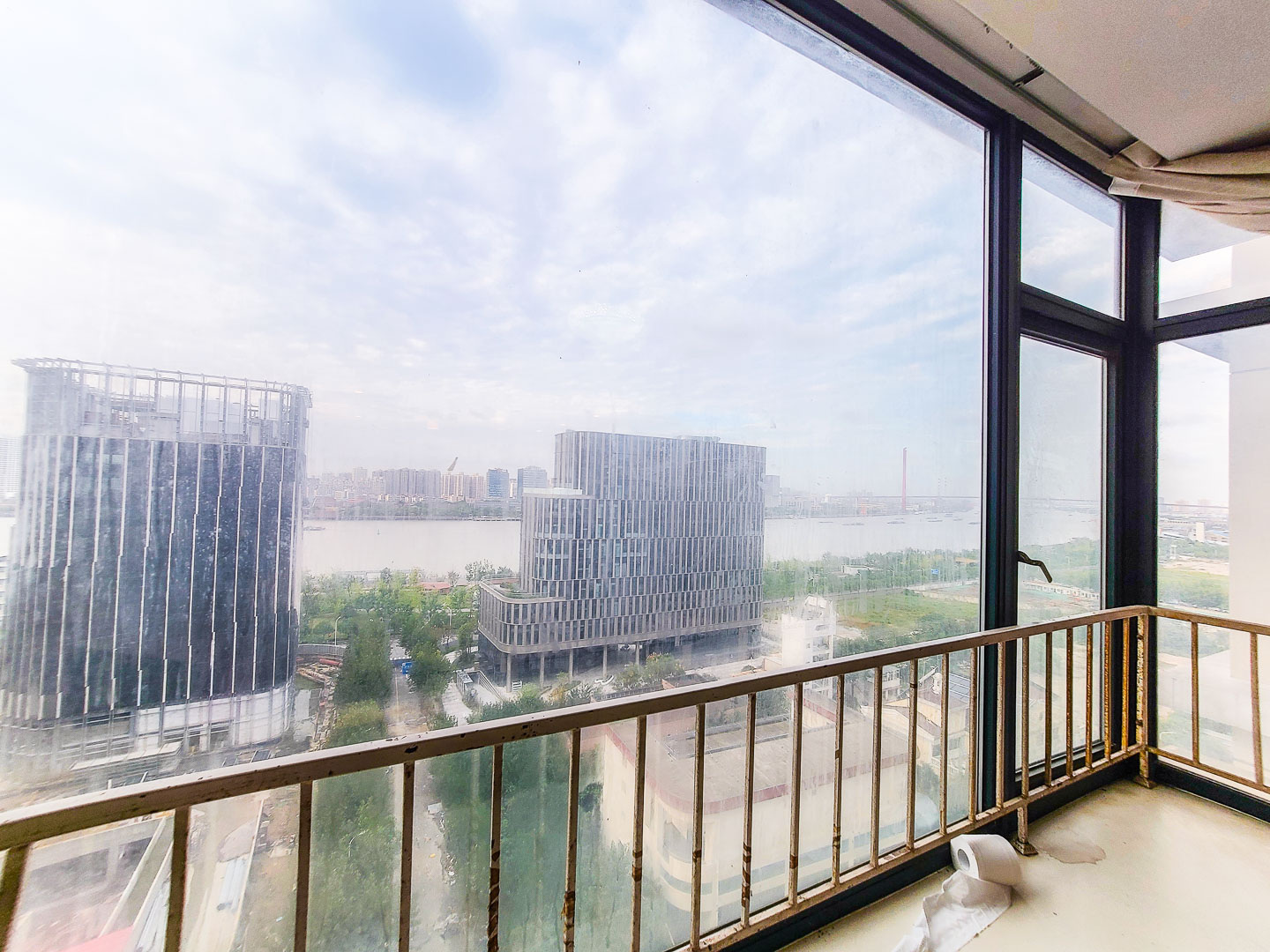 上海名门滨江苑二手房房源图片