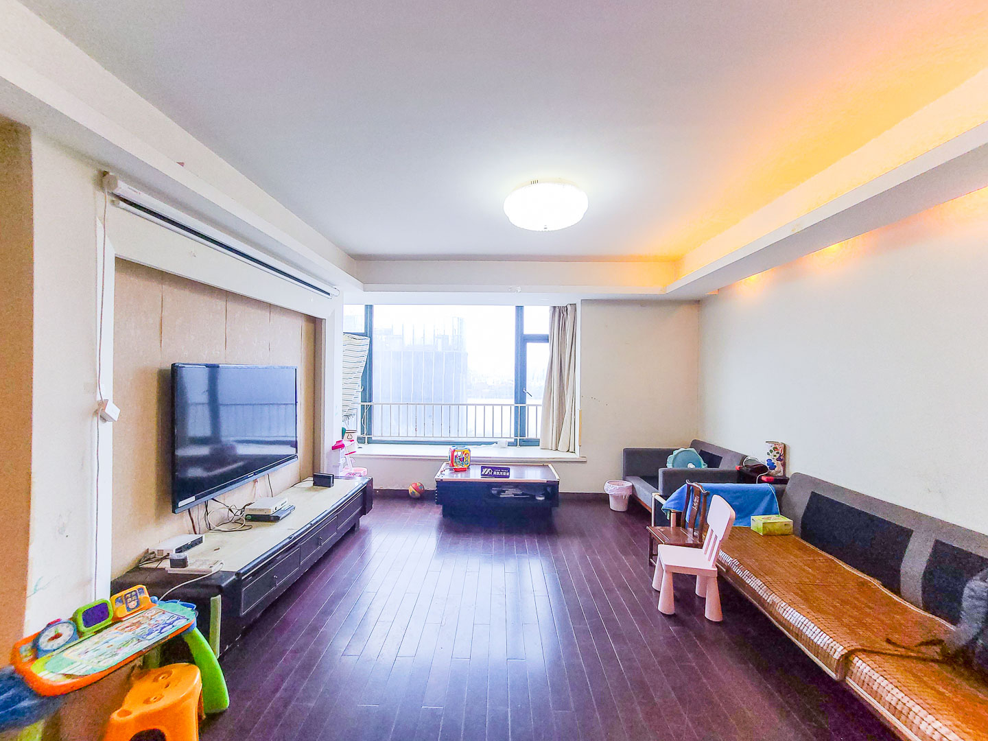 上海名门滨江苑二手房房源图片