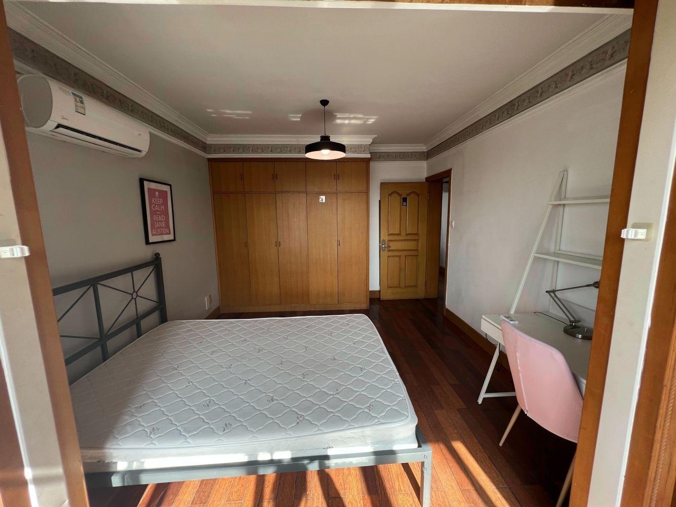 上海峨海小区二手房房源图片