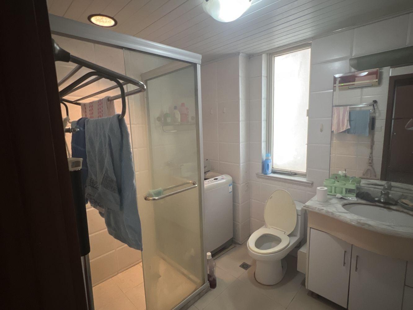 上海峨海小区二手房房源图片