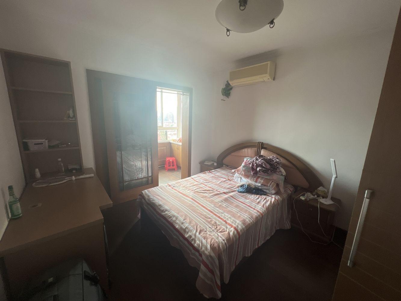 上海峨海小区二手房房源图片