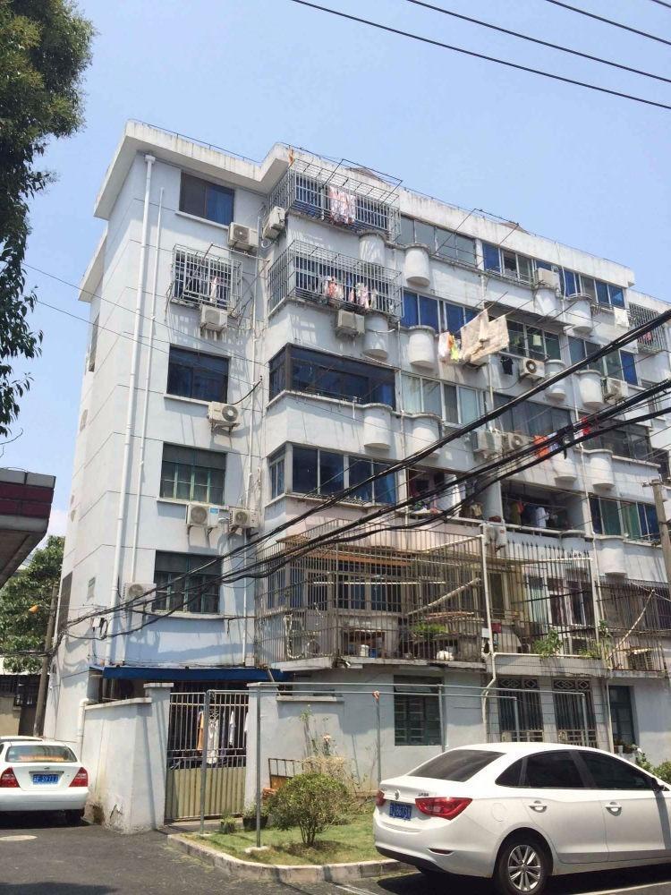 上海河滨小区二手房房源图片