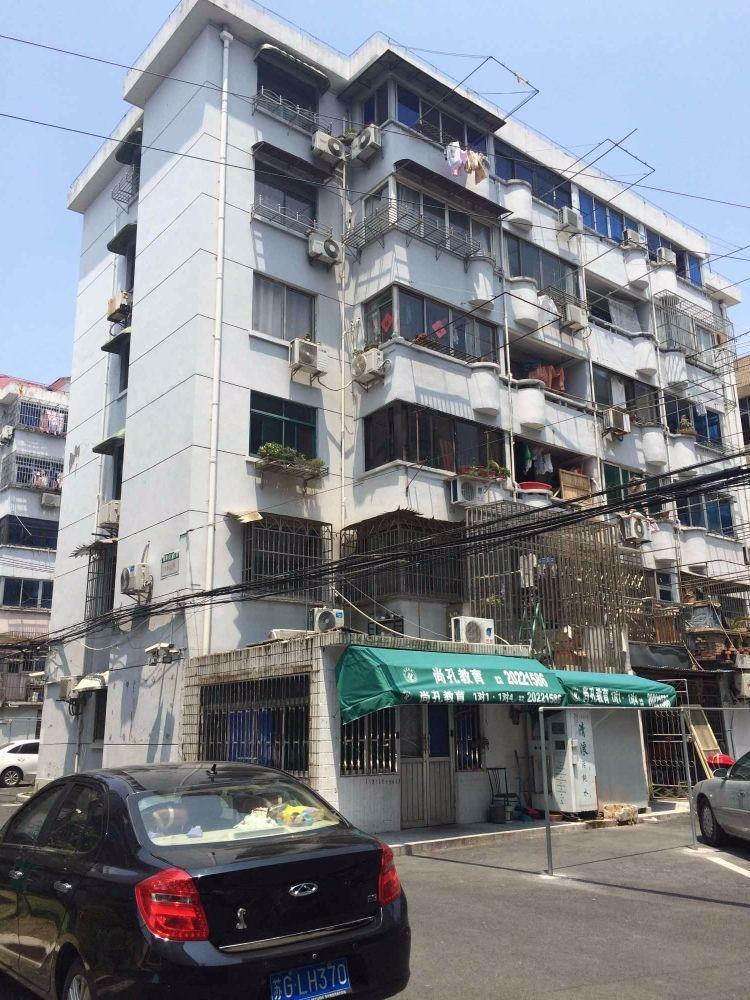 上海河滨小区二手房房源图片