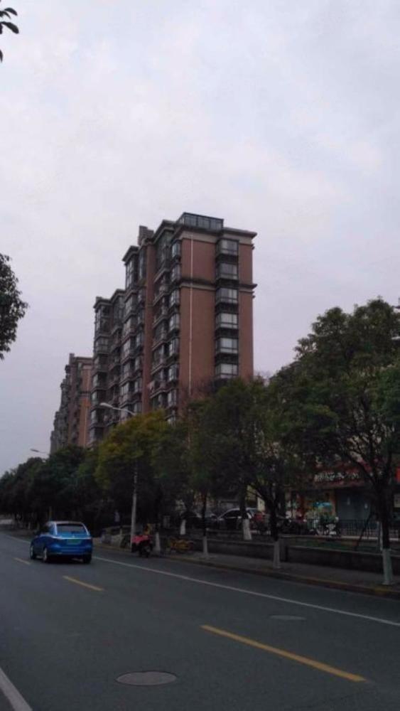 上海莲花河畔景苑二手房房源图片