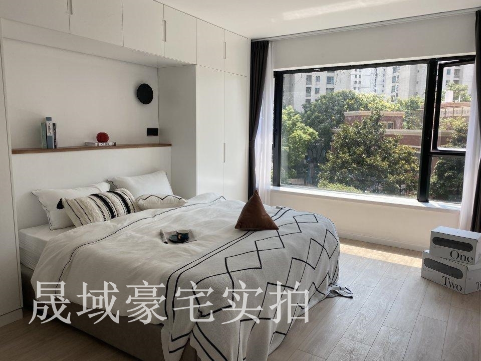 上海徐家汇花园二手房房源图片