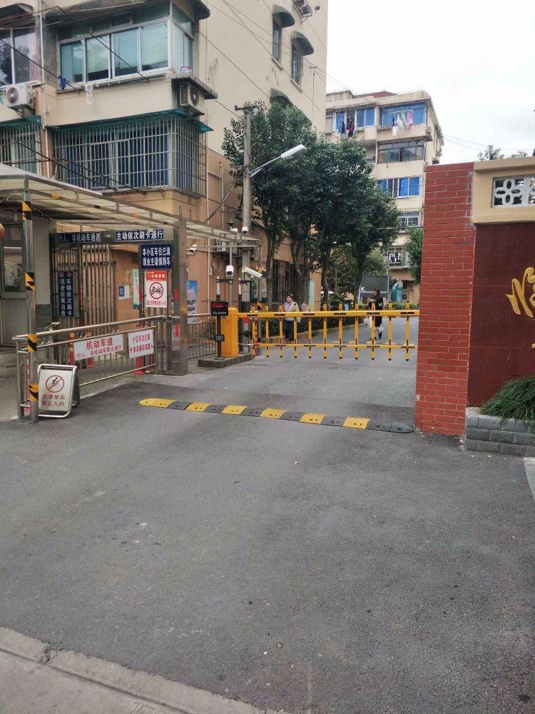 上海临汾路1564弄小区二手房房源图片