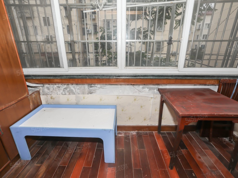 上海塔城路800弄二手房房源图片