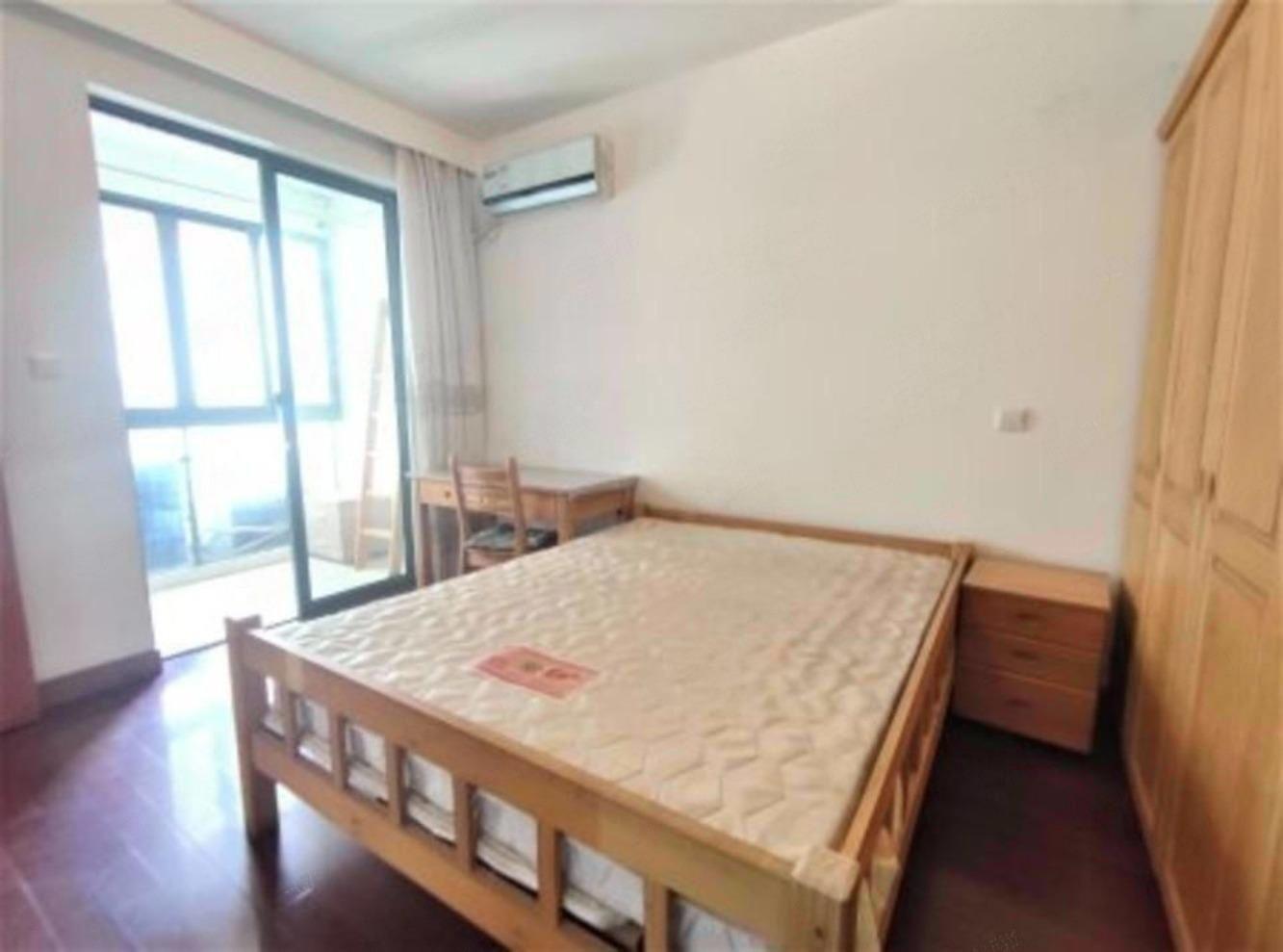 上海海上名门公寓二手房房源图片