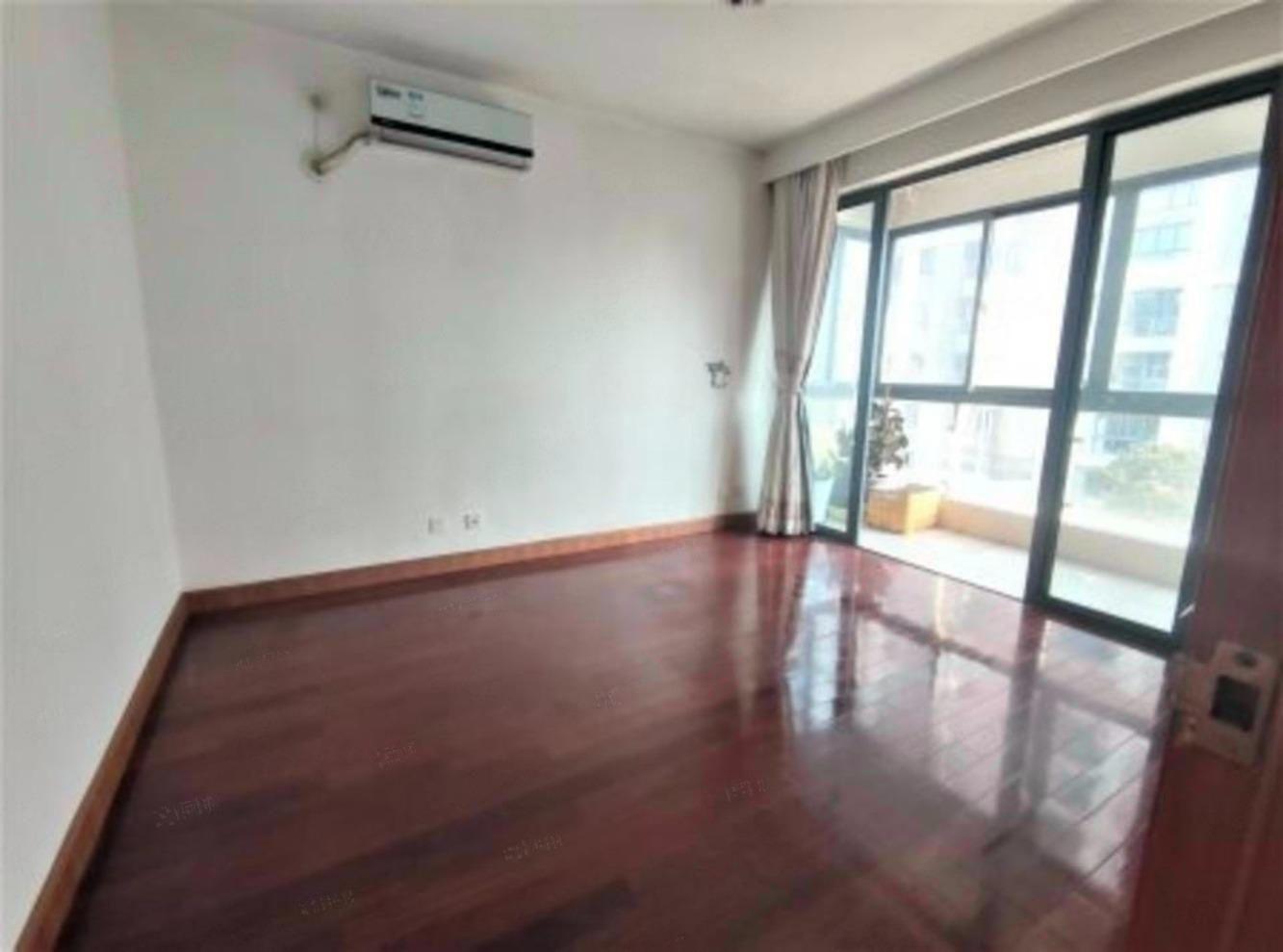 上海海上名门公寓二手房房源图片