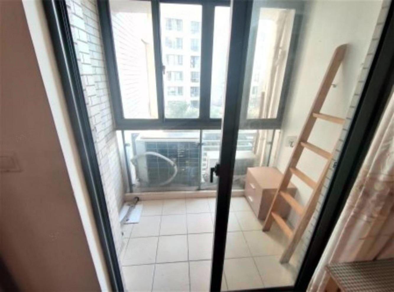 上海海上名门公寓二手房房源图片