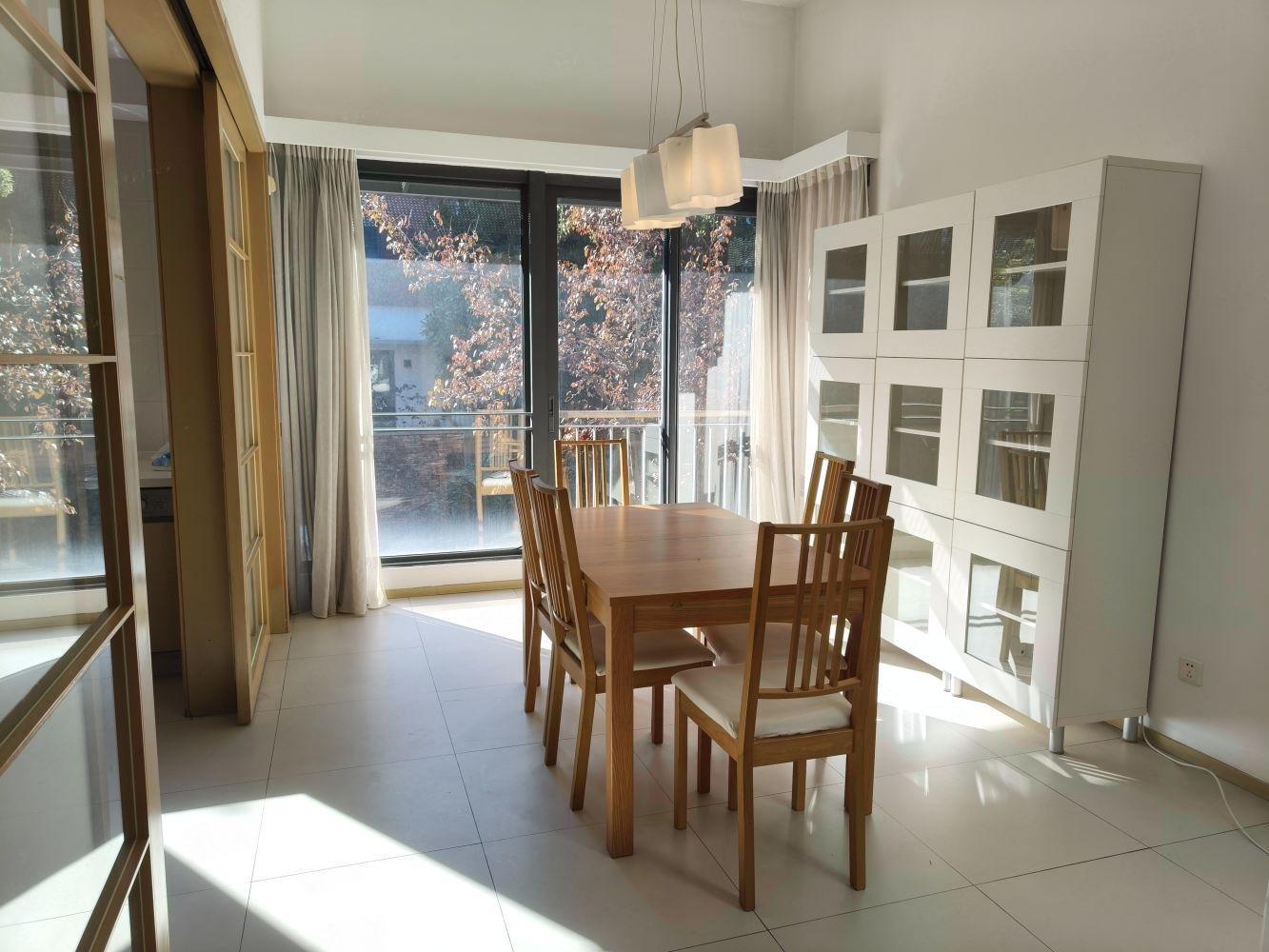 上海林茵湖畔园西区(别墅)二手房房源图片