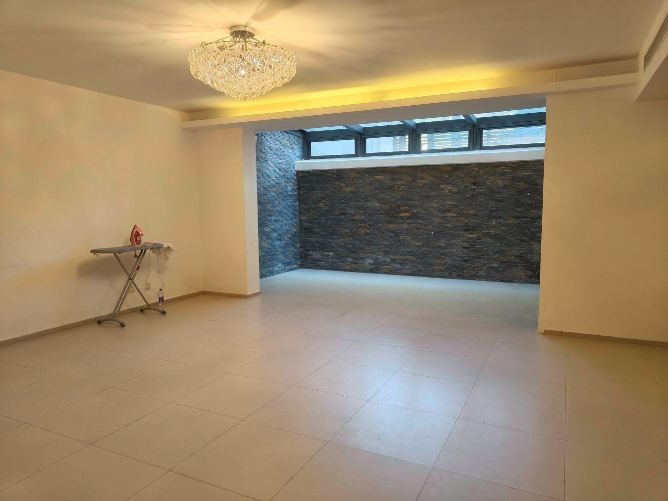 上海林茵湖畔园西区(别墅)二手房房源图片