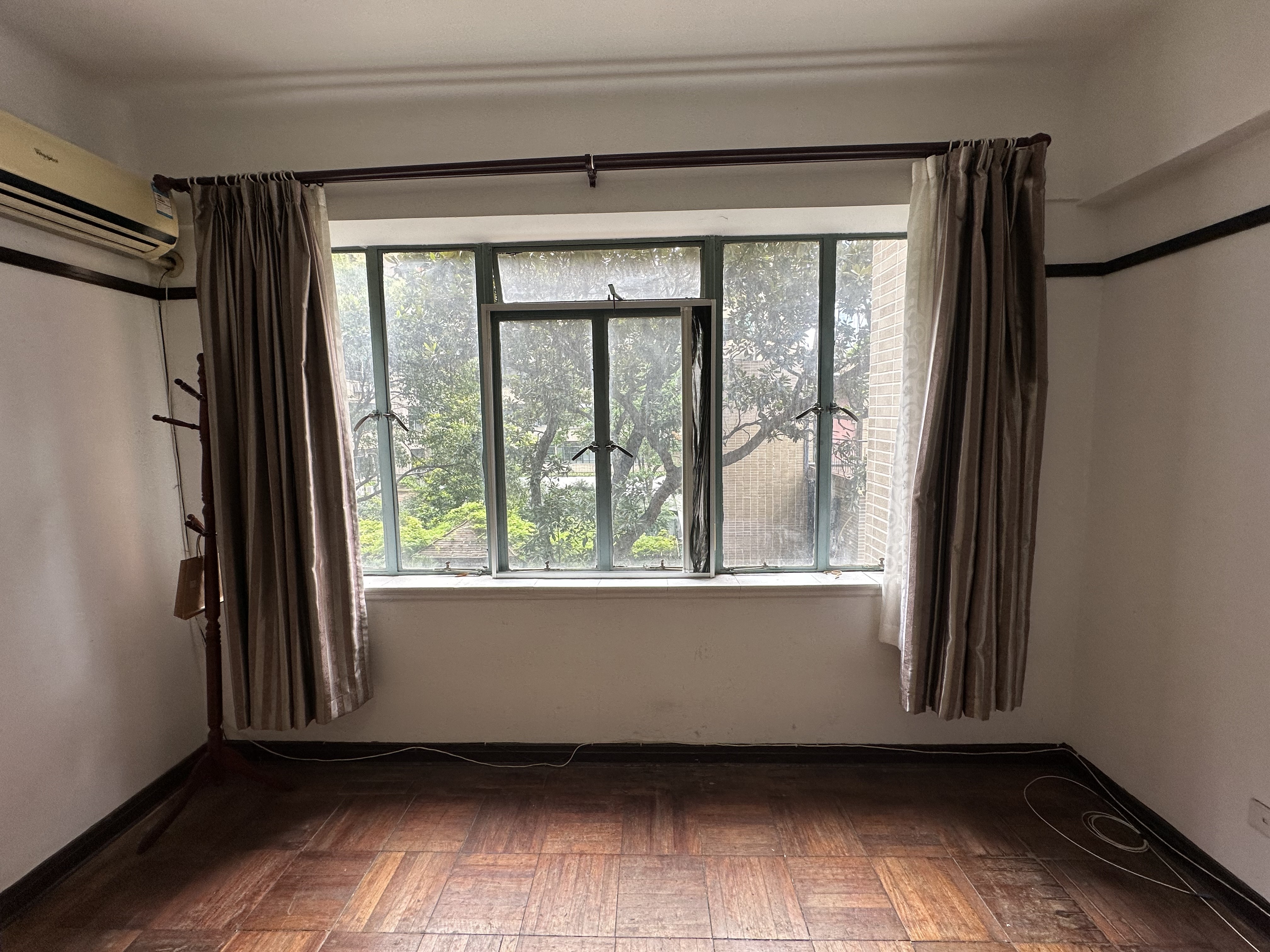 上海长江公寓二手房房源图片