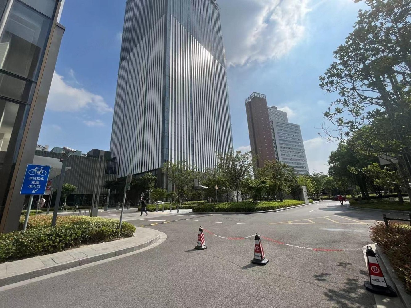 上海漕河泾中心二手房房源图片