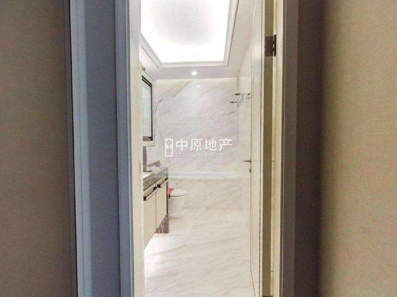上海大宁金茂府(二期)二手房房源图片