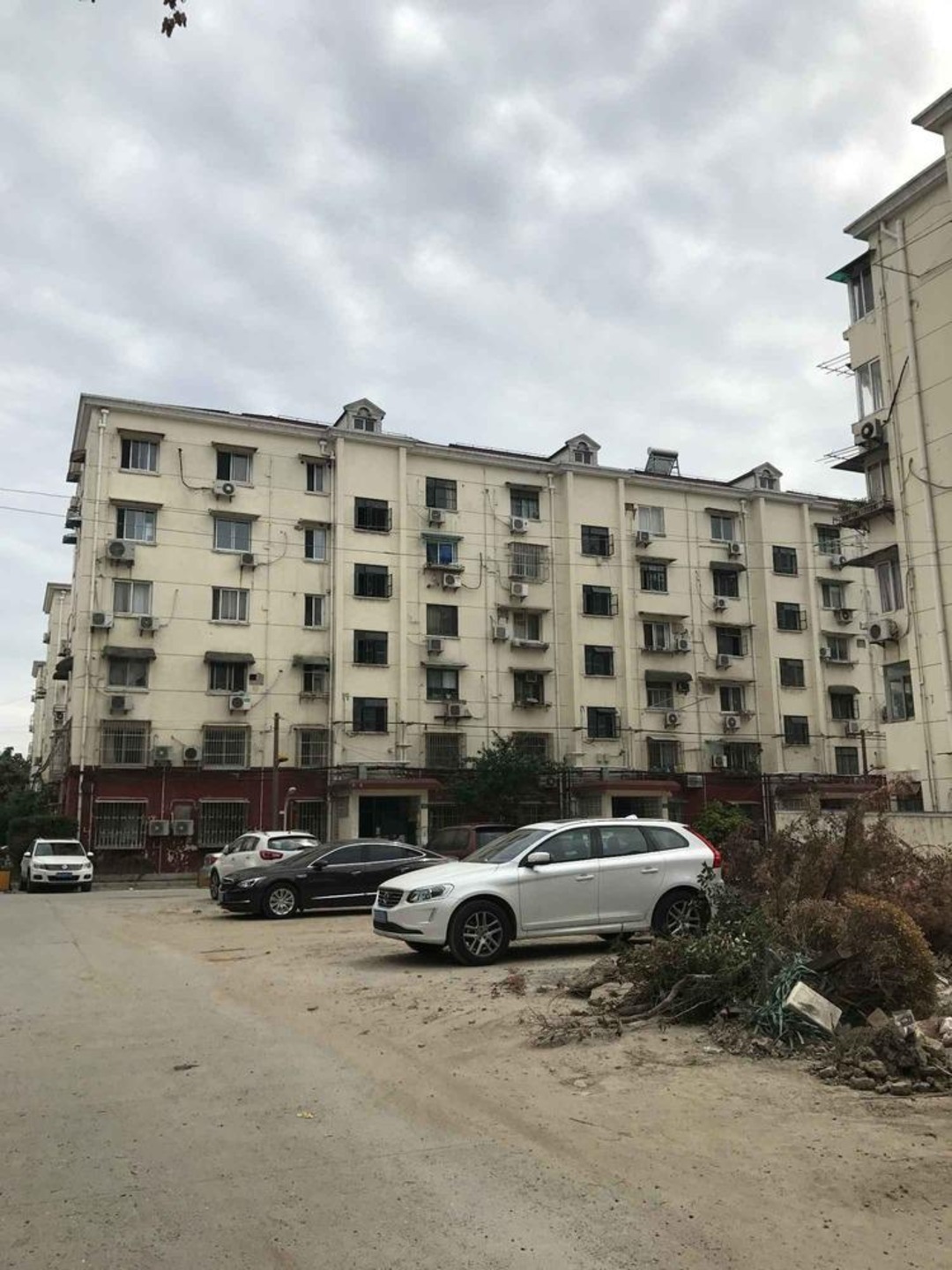 上海航华四村一二街坊二手房房源图片