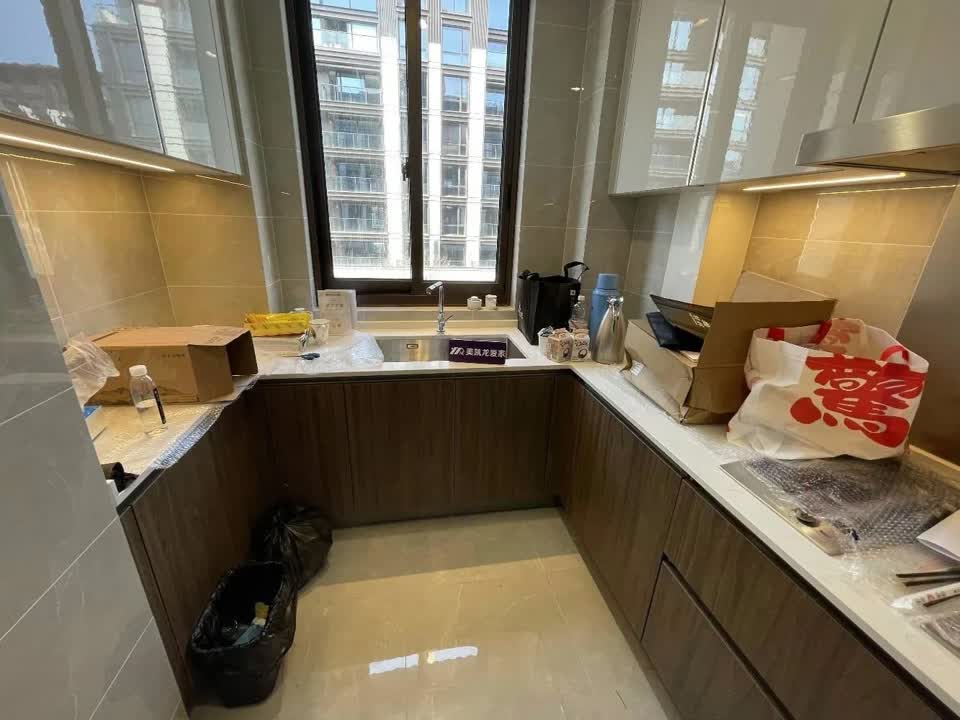 上海碧云尊邸二手房房源图片