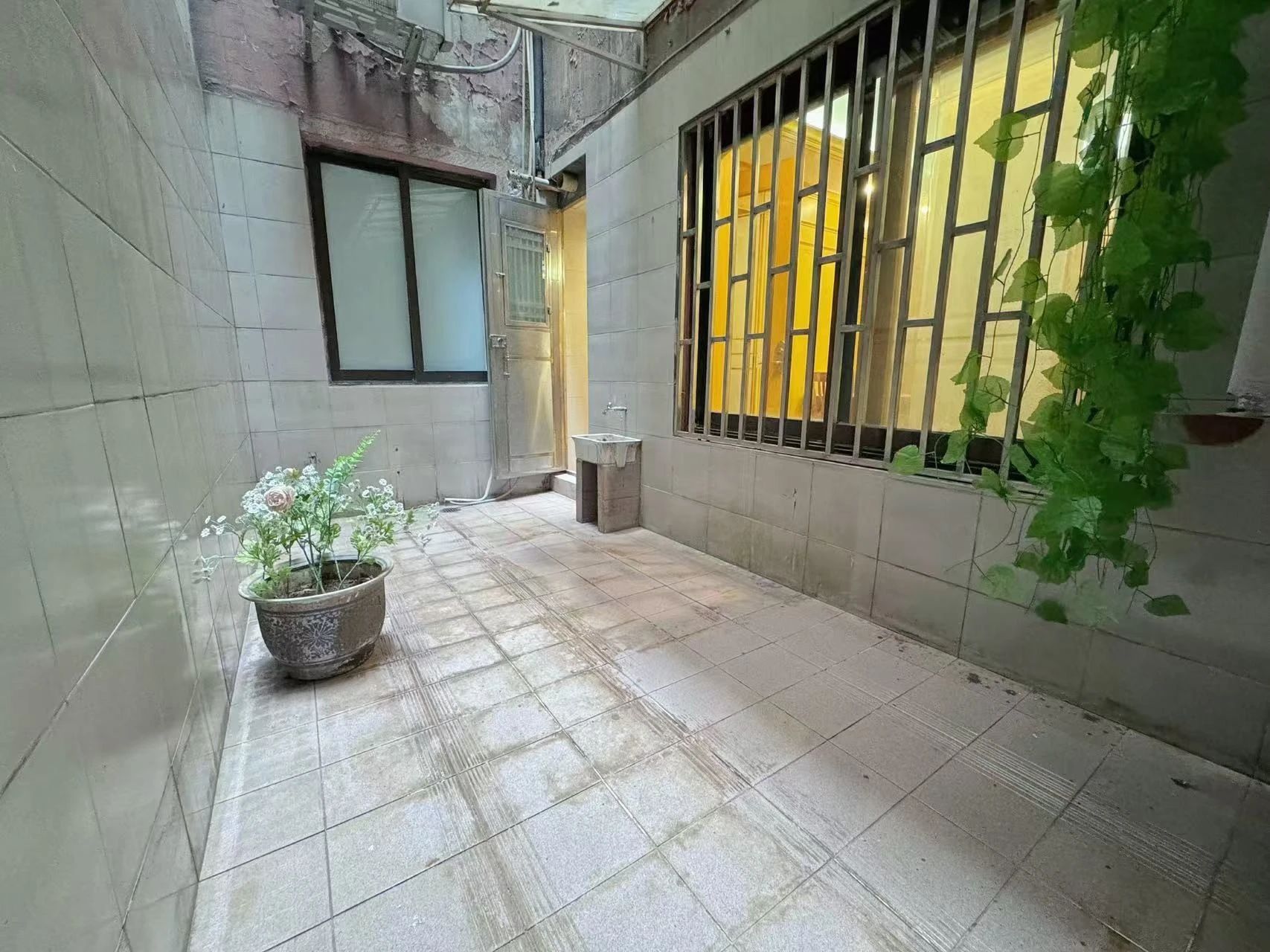 上海新新综合楼二手房房源图片