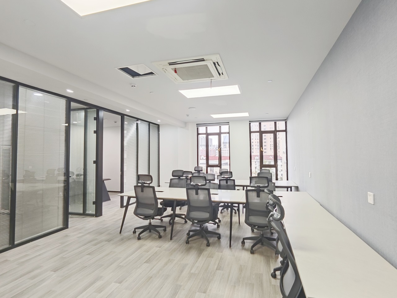 上海沪港国际大厦二手房房源图片