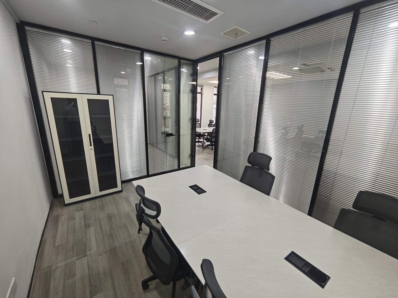 上海沪港国际大厦二手房房源图片