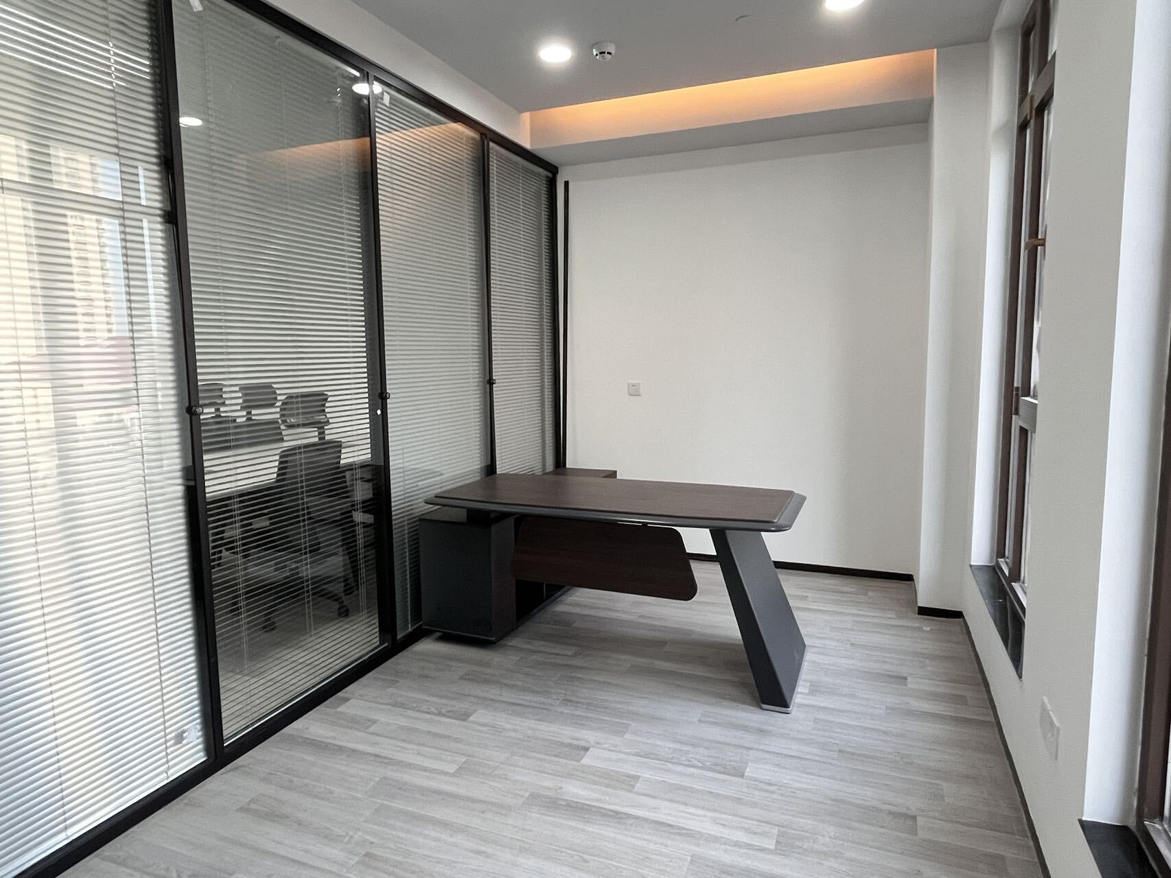 上海沪港国际大厦二手房房源图片