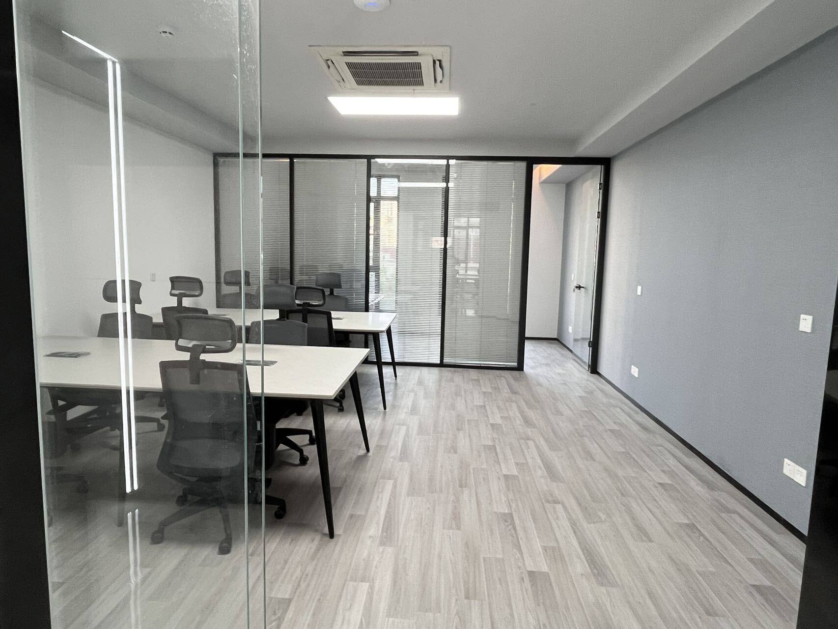 上海沪港国际大厦二手房房源图片