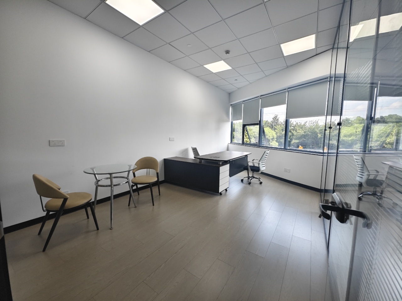 上海宝钢浦东国贸大厦二手房房源图片