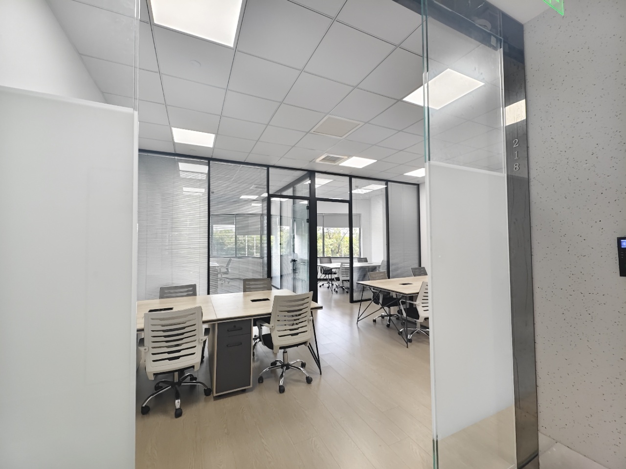 上海宝钢浦东国贸大厦二手房房源图片