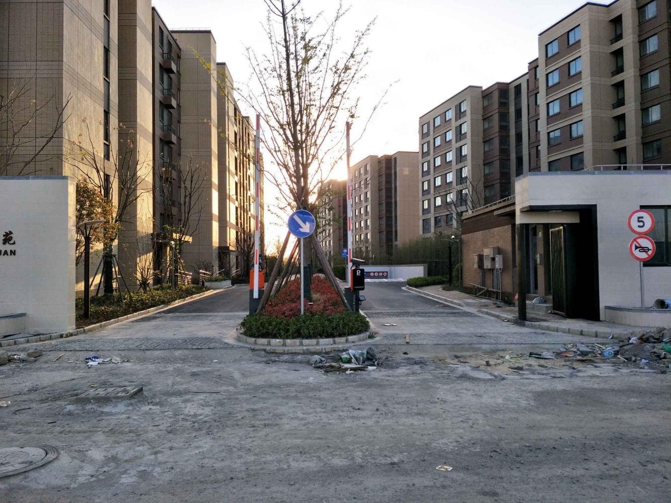 上海康健路2号楼二手房房源图片