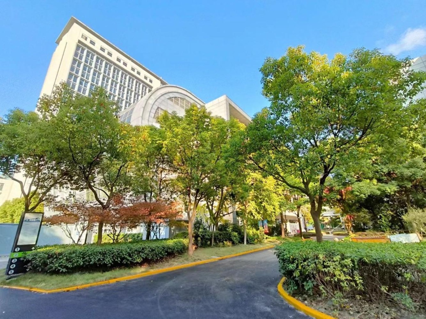 上海中国(上海)创业者公共实训基地二手房房源图片