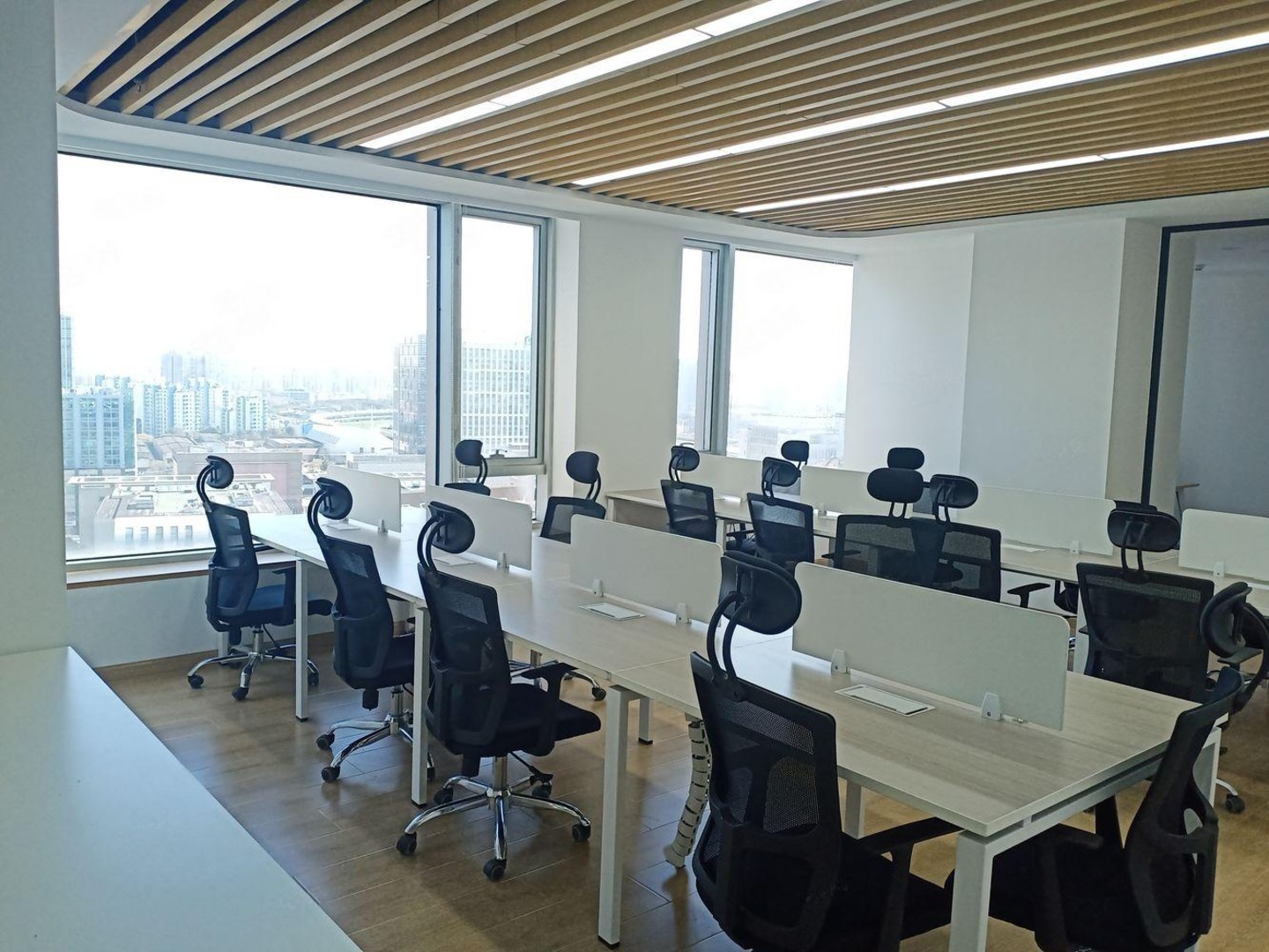 上海蓝天大厦二手房房源图片