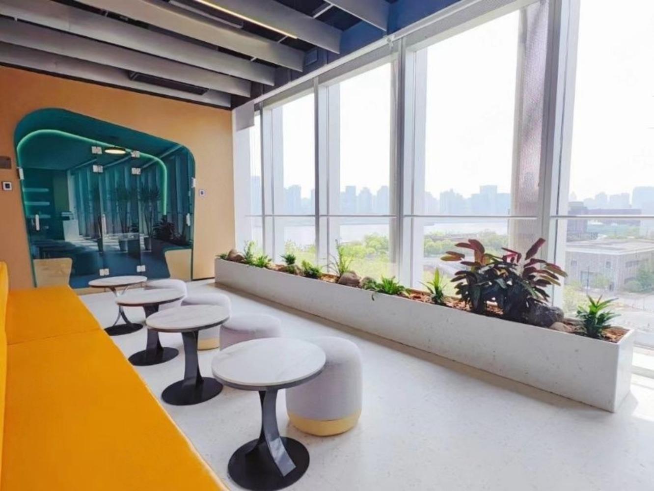 上海中企滨江智慧广场二手房房源图片