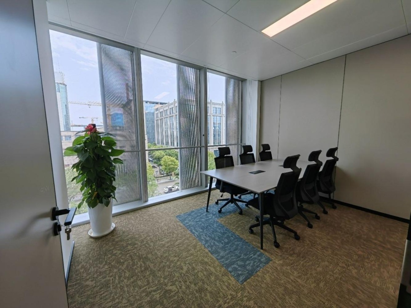 上海中企滨江智慧广场二手房房源图片