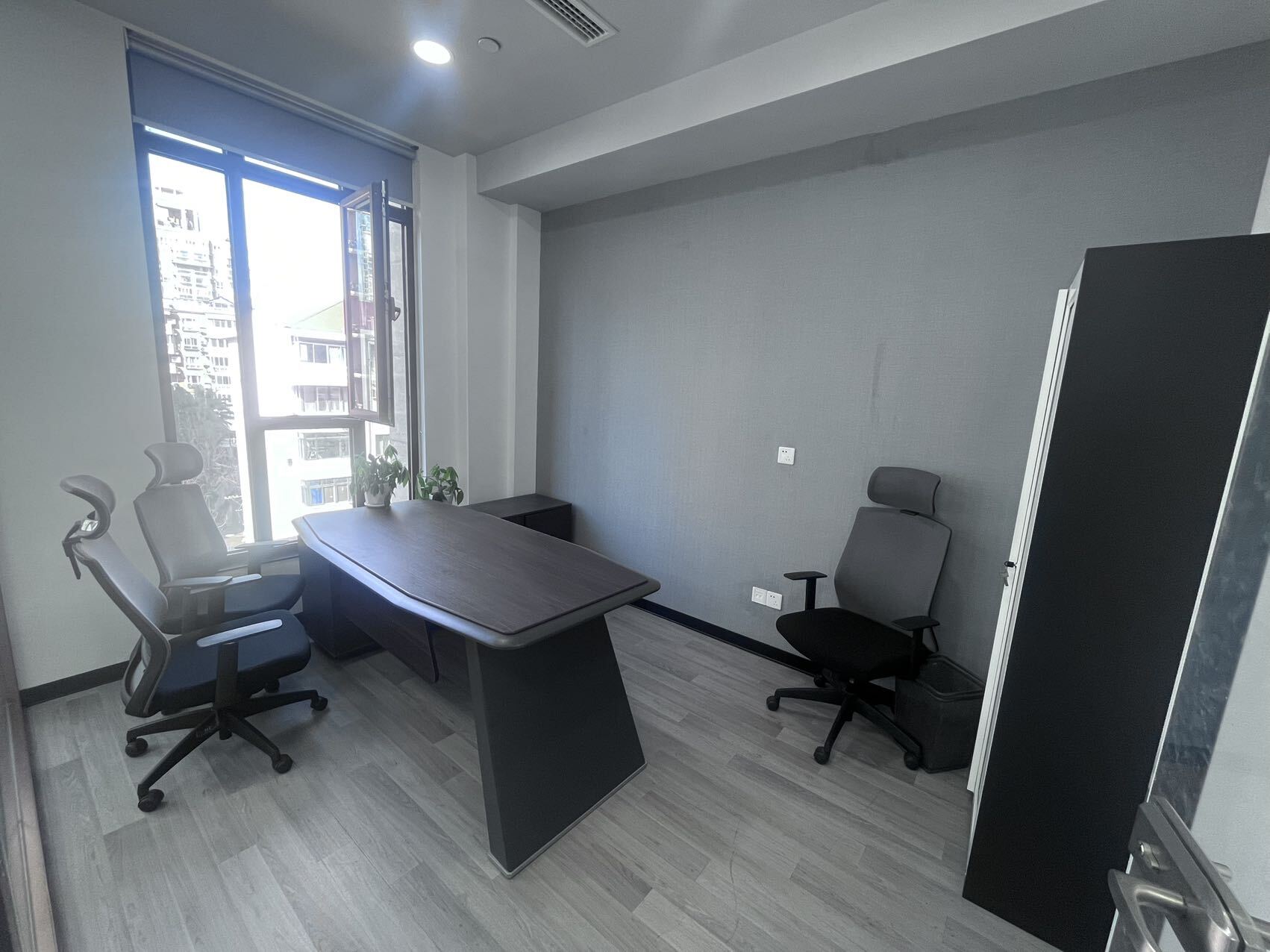 上海沪港国际大厦二手房房源图片