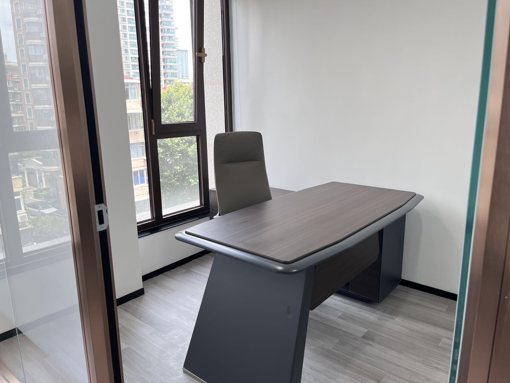 上海沪港国际大厦二手房房源图片