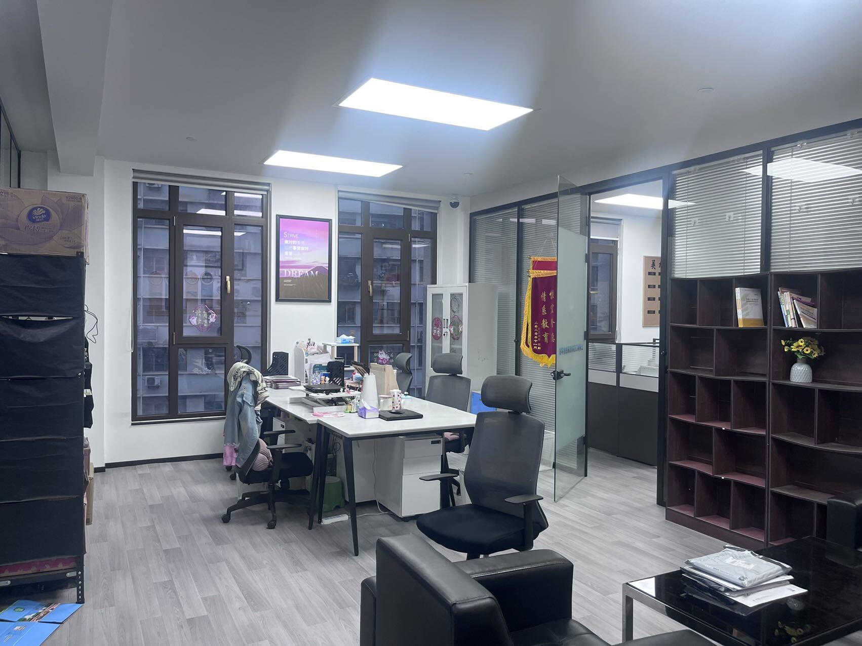 上海沪港国际大厦二手房房源图片