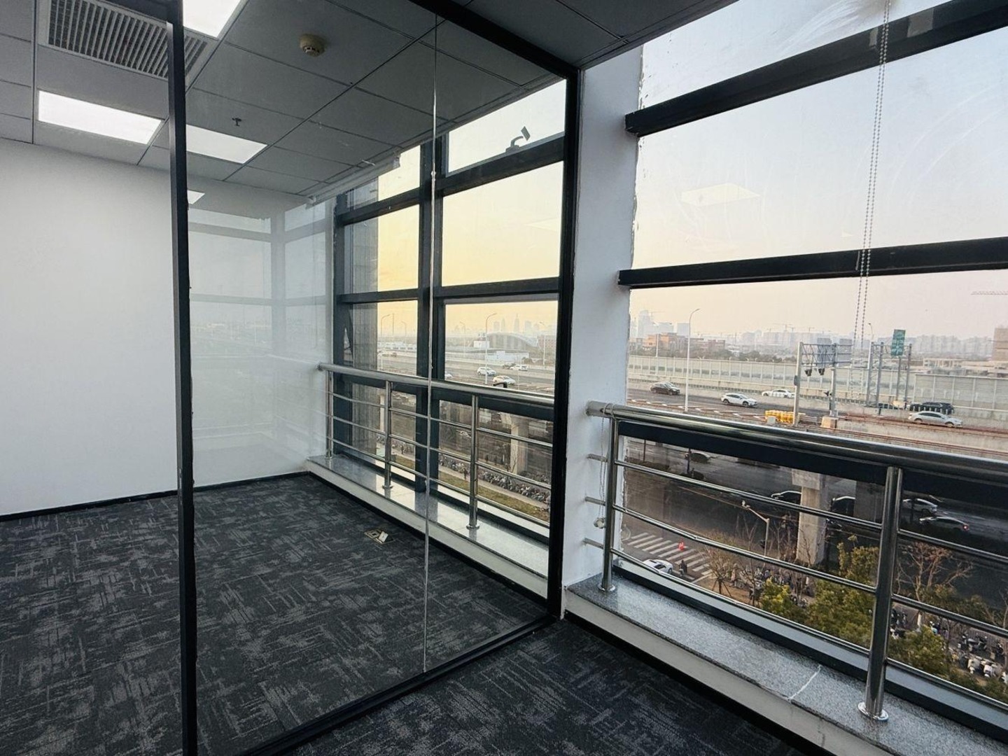 上海张江集电港二手房房源图片