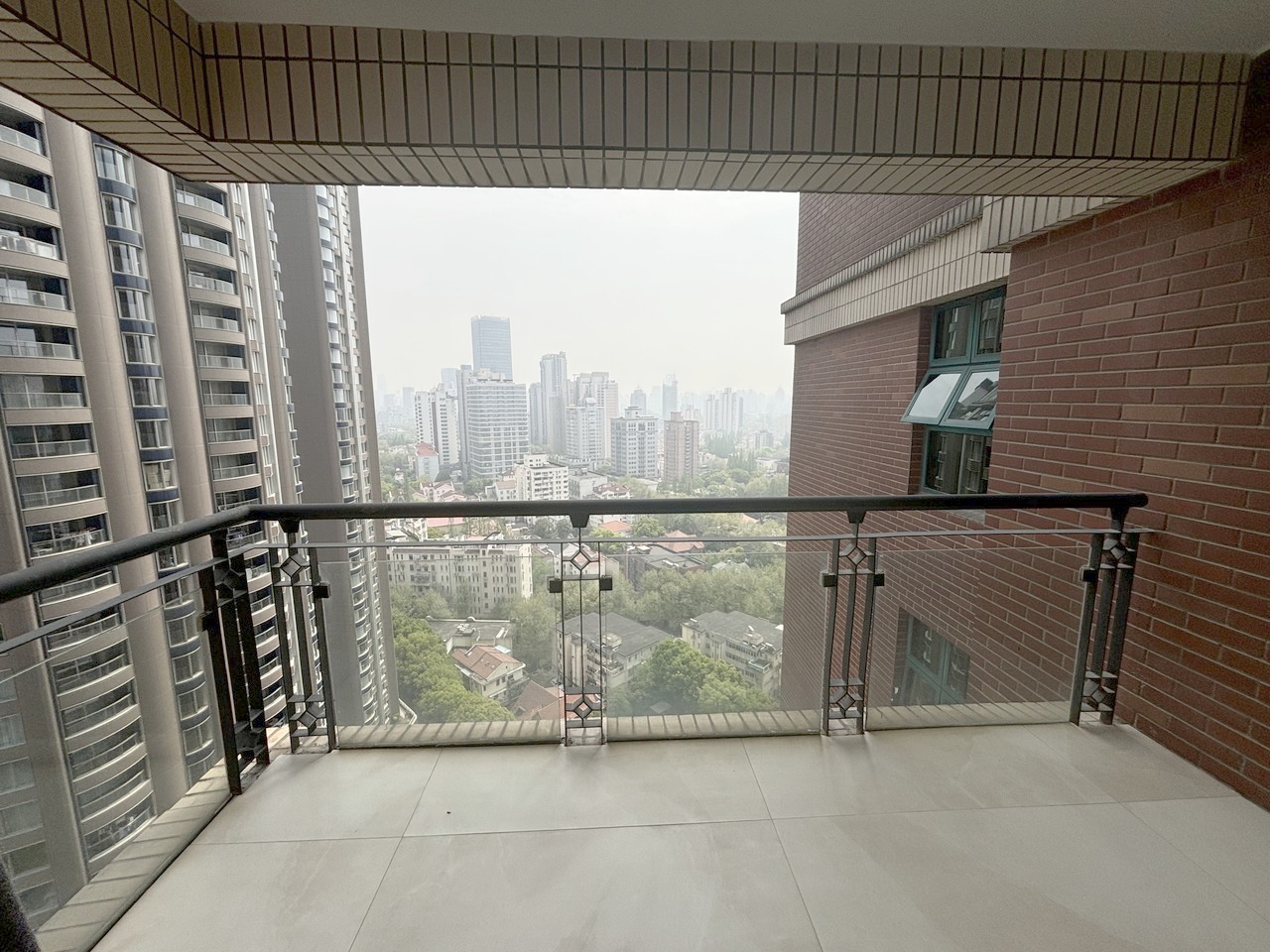 上海东方剑桥御庭苑二手房房源图片