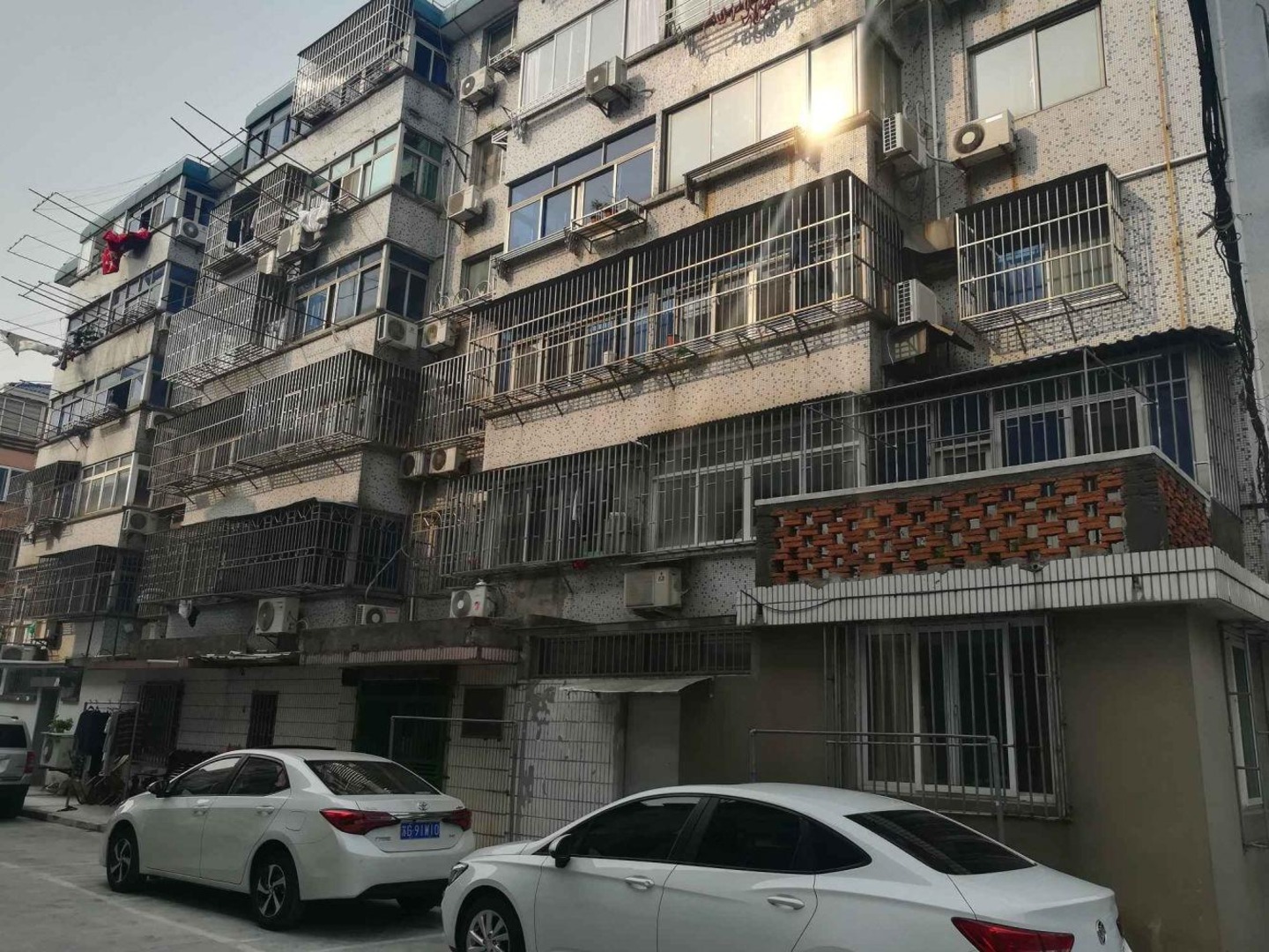 上海新德路341弄小区二手房房源图片